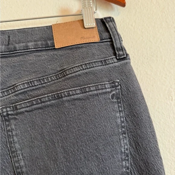 Madewell The Low-Rise Perfect Vintage Jean - Picture 12 of 15
